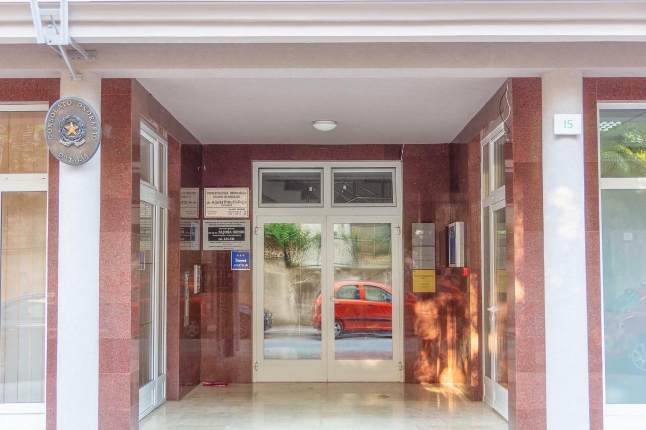 Apartment Monte Zaro Pula Exterior photo